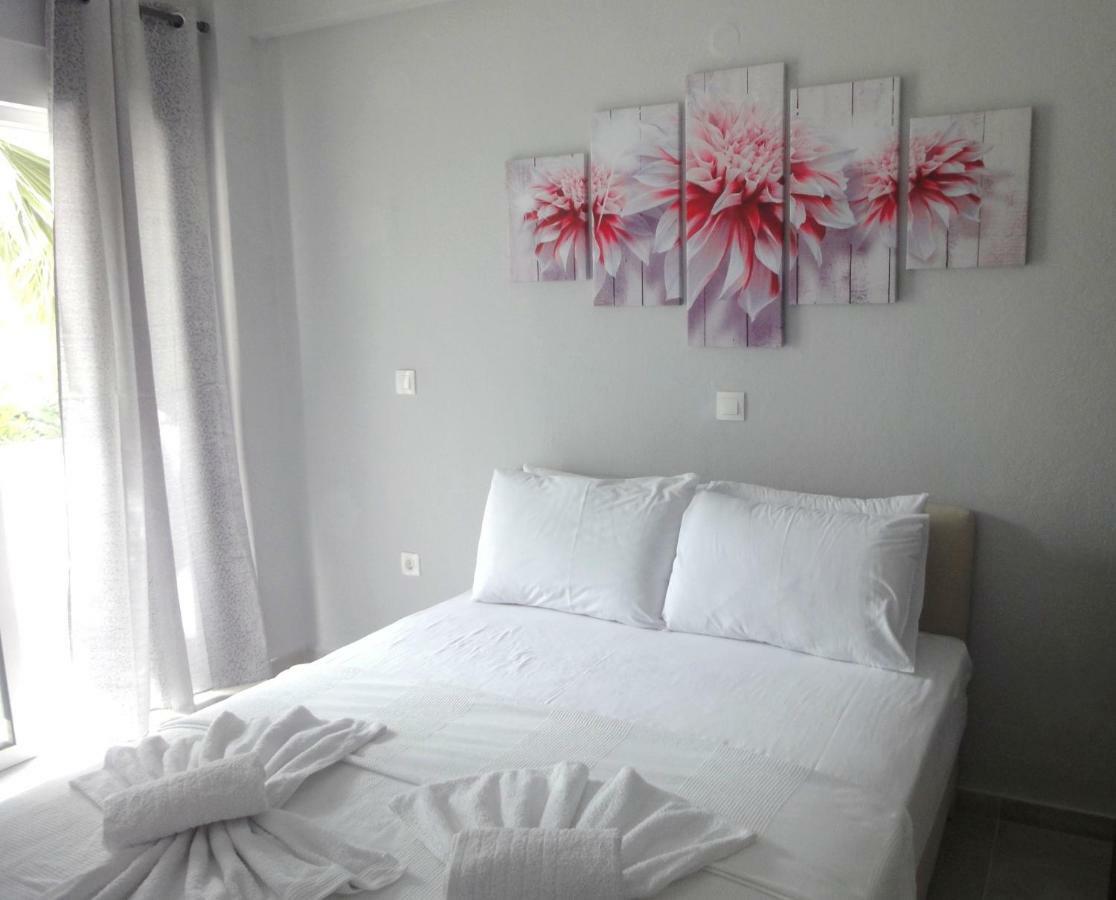 Nikogroup Sofia Apartment Polychrono Luaran gambar